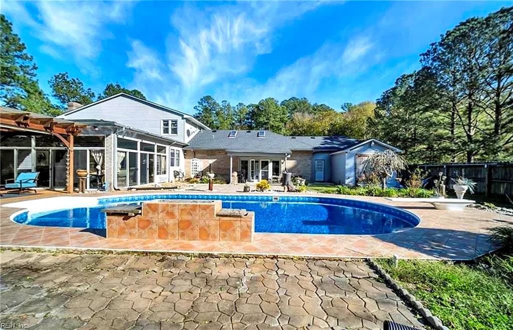 4371 Lake Prince DR, SUFFOLK VA 23434 - Photo 5
