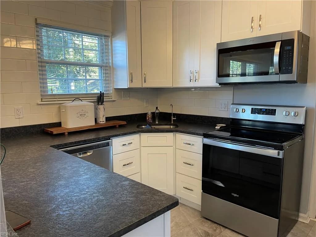 1001 Barclay SQ, VIRGINIABEACH VA 23451 thumb 6