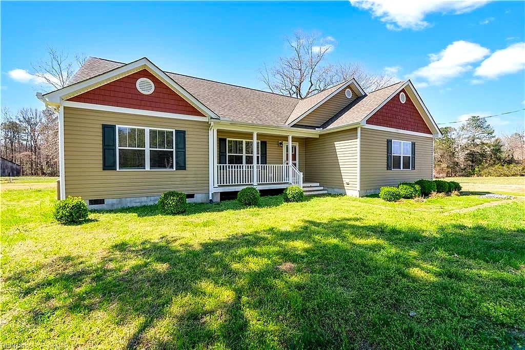 2116 Beaverdam RD, SPRING GROVE VA 23881 - Main photo