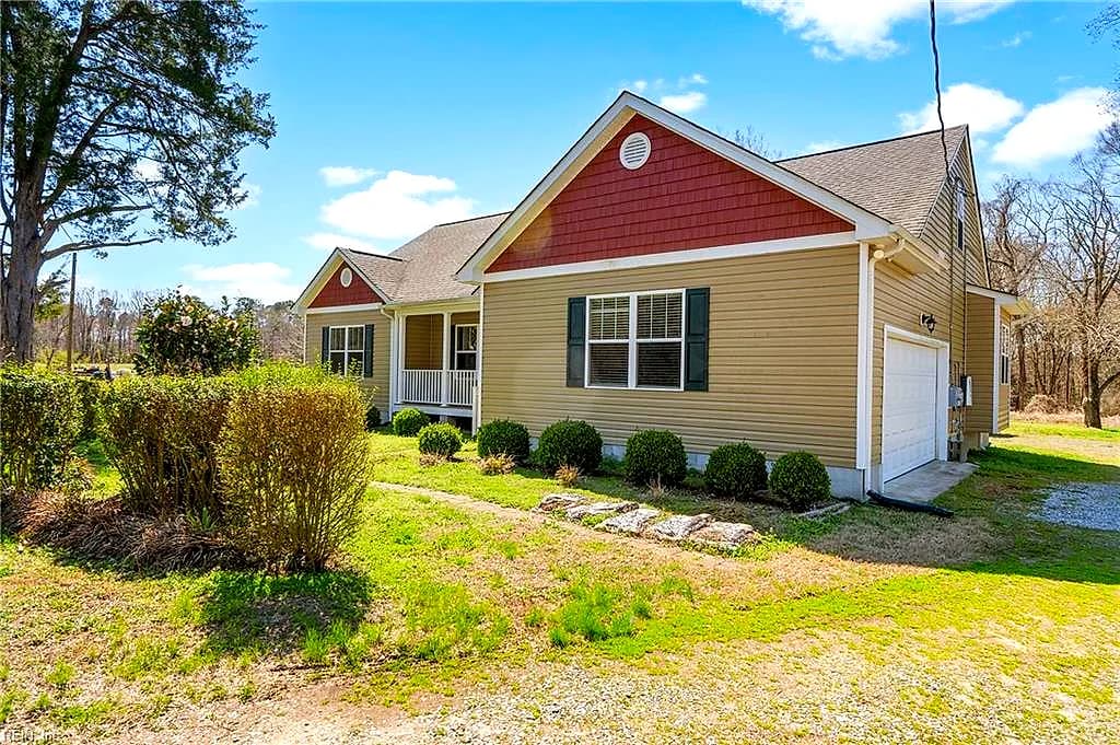 2116 Beaverdam RD, SPRING GROVE VA 23881 - Photo 3