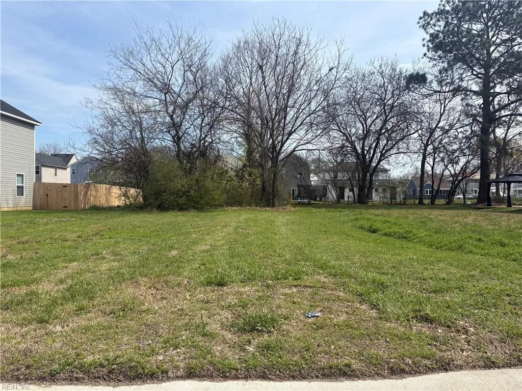 206 Beech ST, SUFFOLK VA 23434 - Photo 2