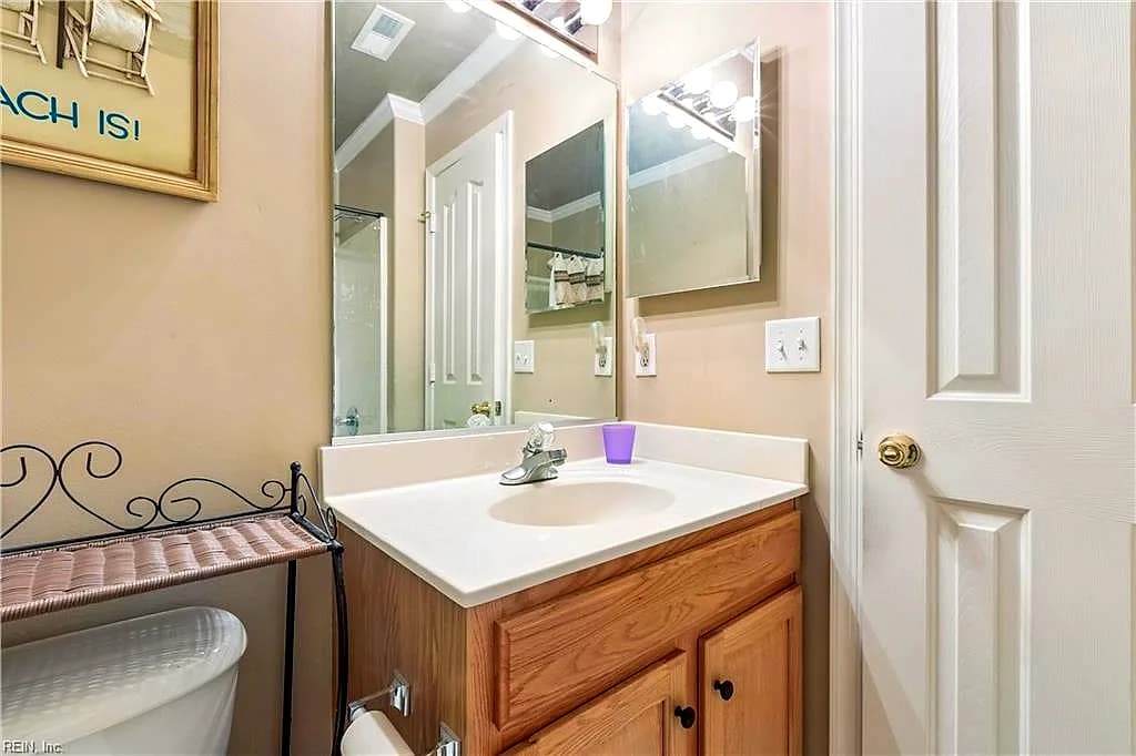 901 Overlook TER, CARROLLTON VA 23314 thumb 11