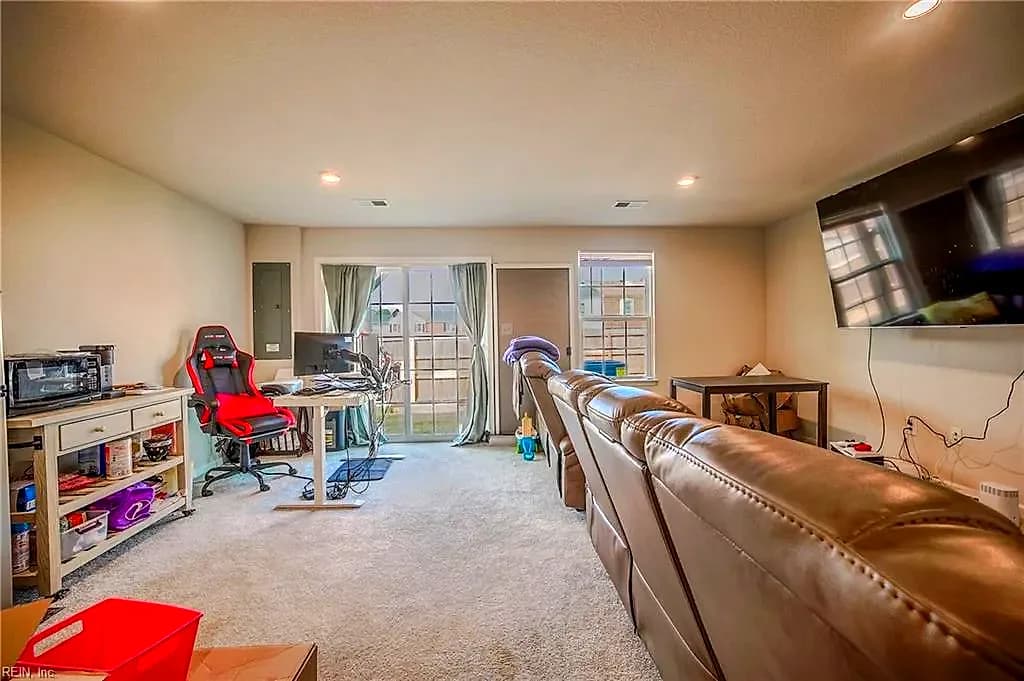 4122 Riverside DR, CHESAPEAKE VA 23321 thumb 9