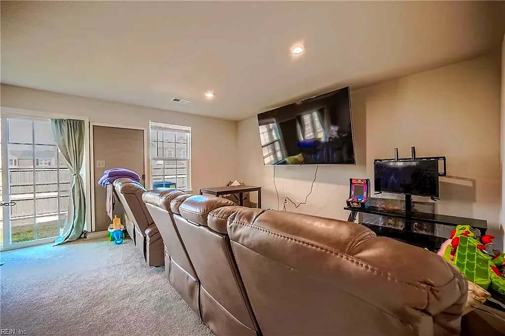 4122 Riverside DR, CHESAPEAKE VA 23321 thumb 10