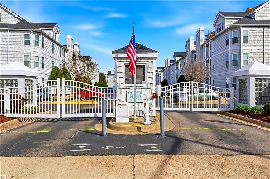 2312 Beach Haven DR #102, VIRGINIA BEACH VA 23451 - Main photo
