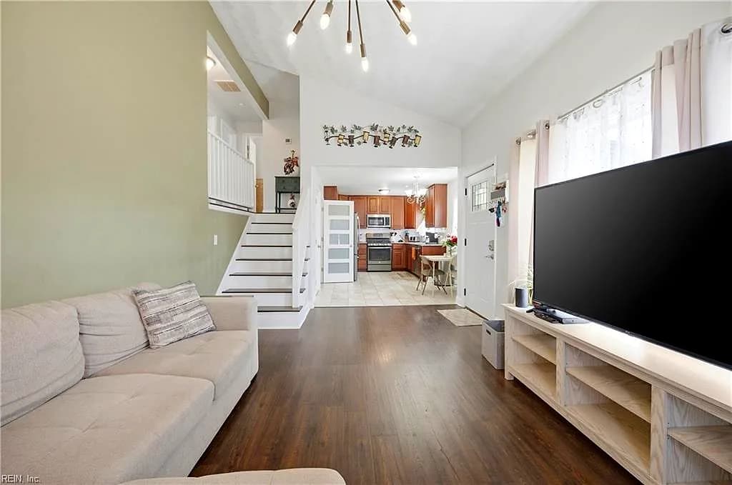 6104 Lockamy LN, NORFOLK VA 23502 thumb 9