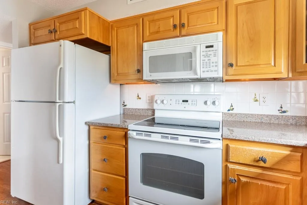 7501 River RD #2A, NEWPORTNEWS VA 23607 thumb 10