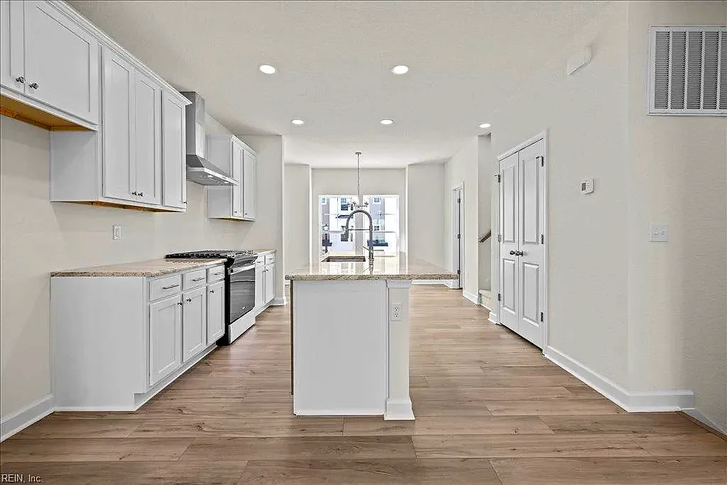308 Living Water WAY, VIRGINIABEACH VA 23452 - Photo 5