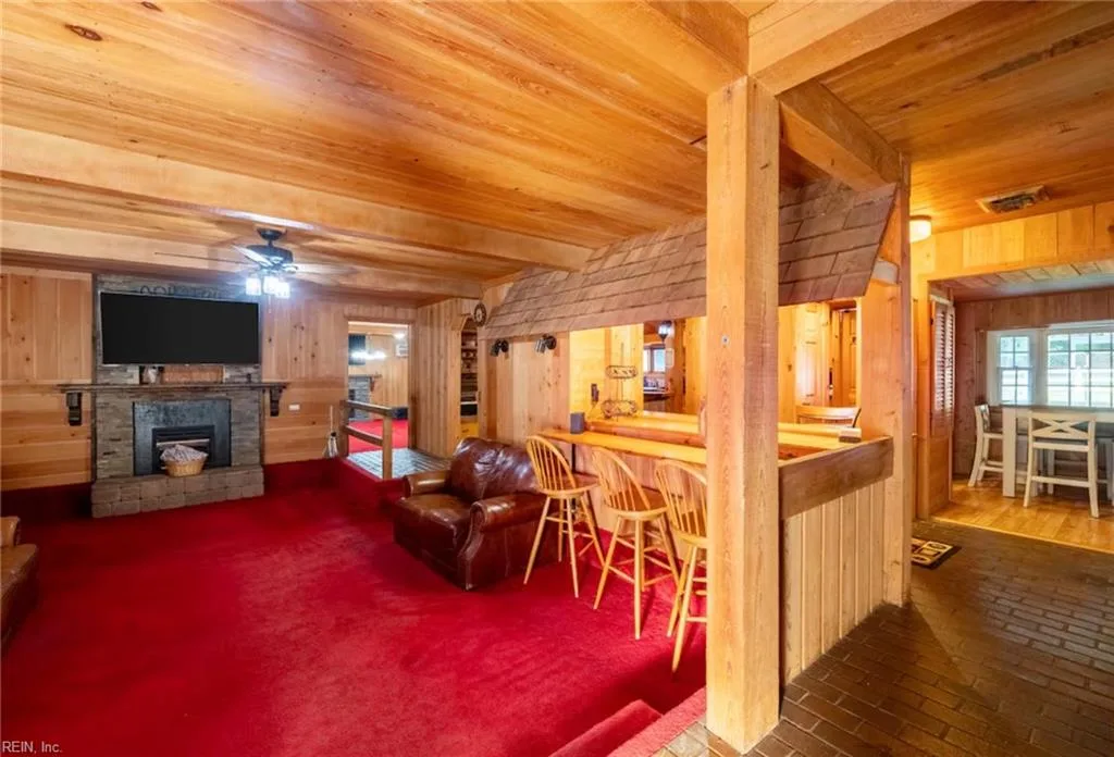 1058 Pine Log RD, SKIPPERS VA 23879 thumb 7