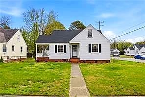 247 Plover DR, PORTSMOUTH VA 23704 - Main photo