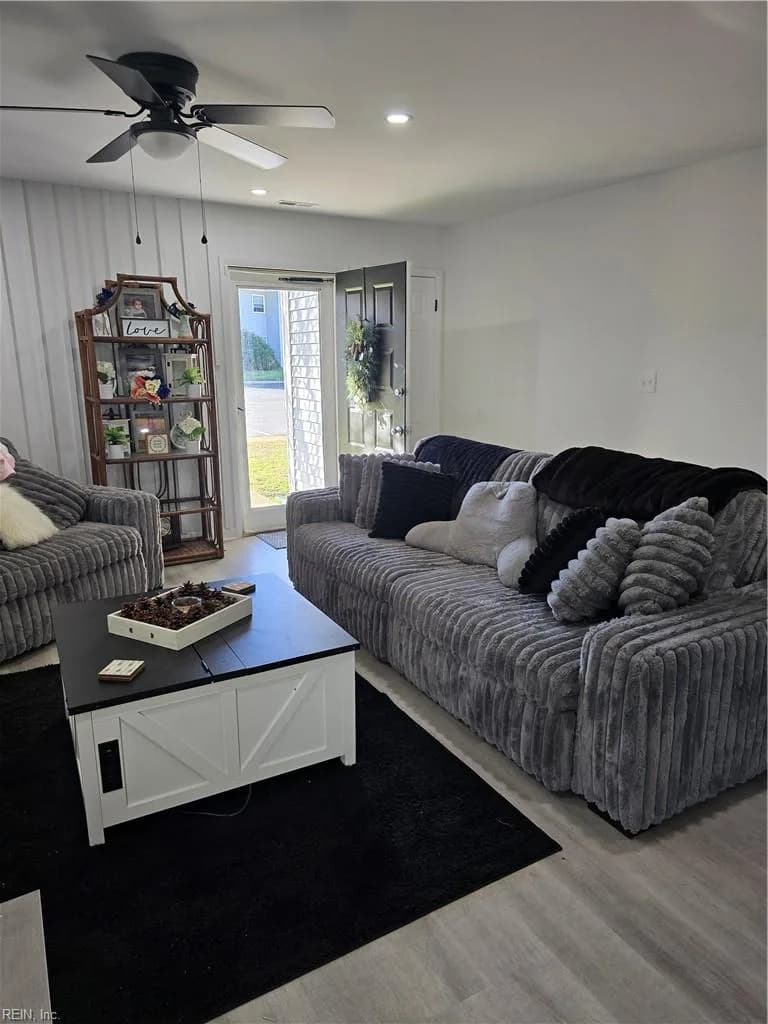 113 Roane DR #A, HAMPTON VA 23669 - Photo 5