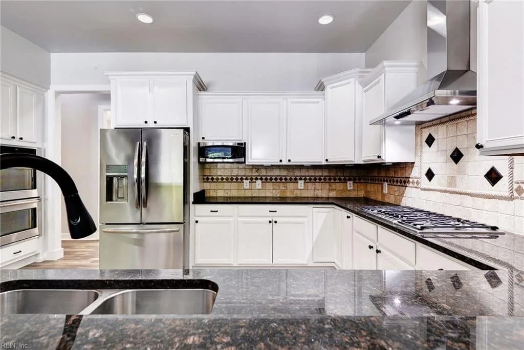 100 Lakewood DR, WILLIAMSBURG VA 23185 thumb 12