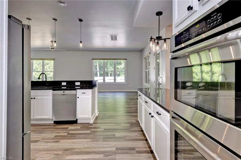 100 Lakewood DR, WILLIAMSBURG VA 23185 thumb 9