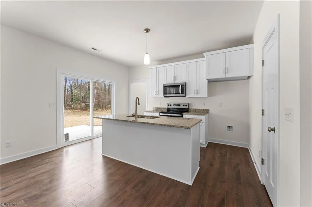 8986 Marlfield DR, GLOUCESTER VA 23061 thumb 9