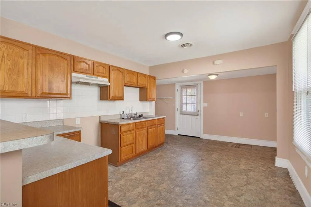 3125 Dunkirk AVE, NORFOLK VA 23509 thumb 12