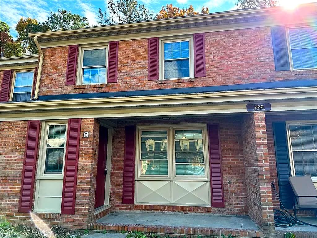 220 Bailiff CT #C, NEWPORT NEWS VA 23608 - Main photo