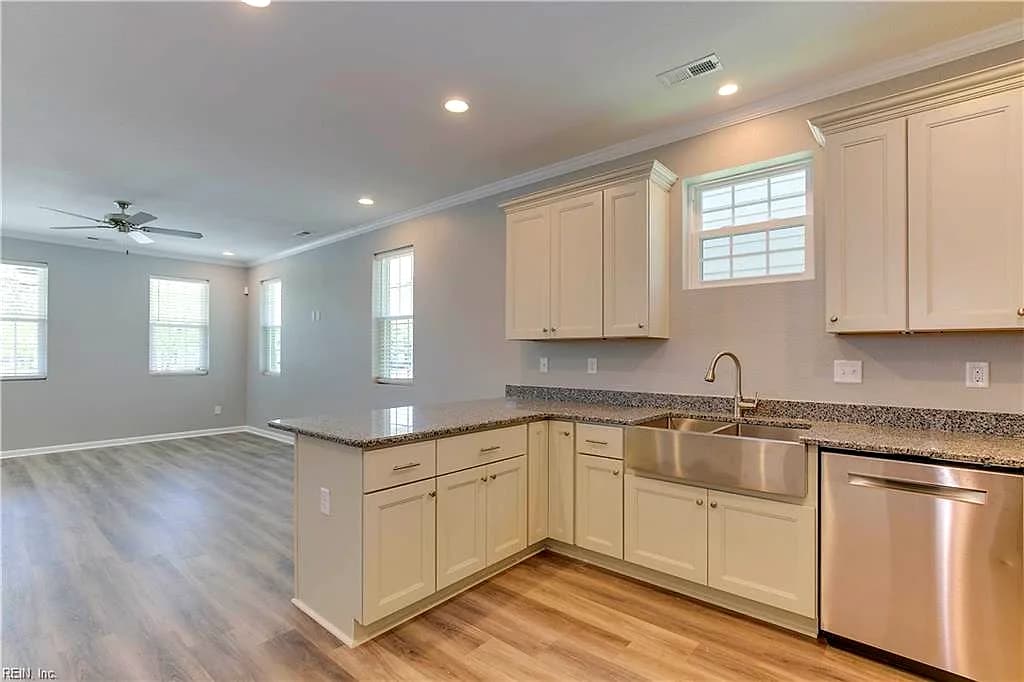1509 Tidewater DR, NORFOLK VA 23504 thumb 12
