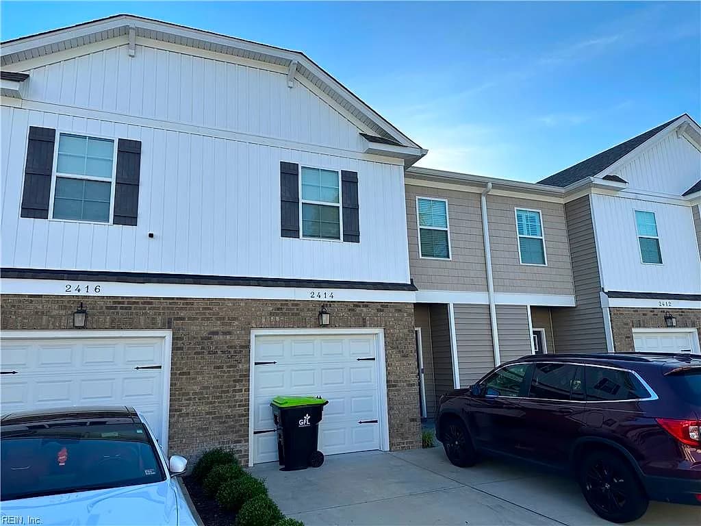 2414 Fieldsway DR, CHESAPEAKE VA 23320 - Main photo