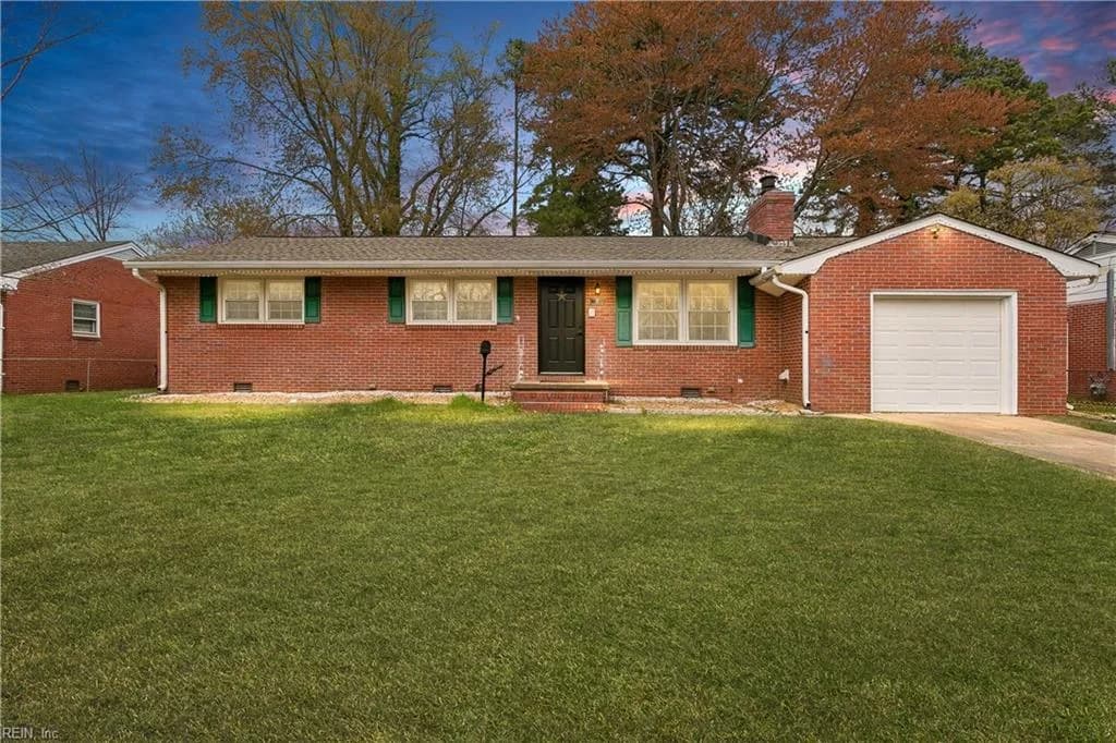 8 Rosewood LN, NEWPORT NEWS VA 23602 - Photo 2