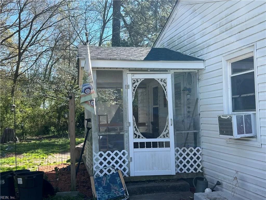 31359 Grants LN, CARRSVILLE VA 23315 - Photo 5