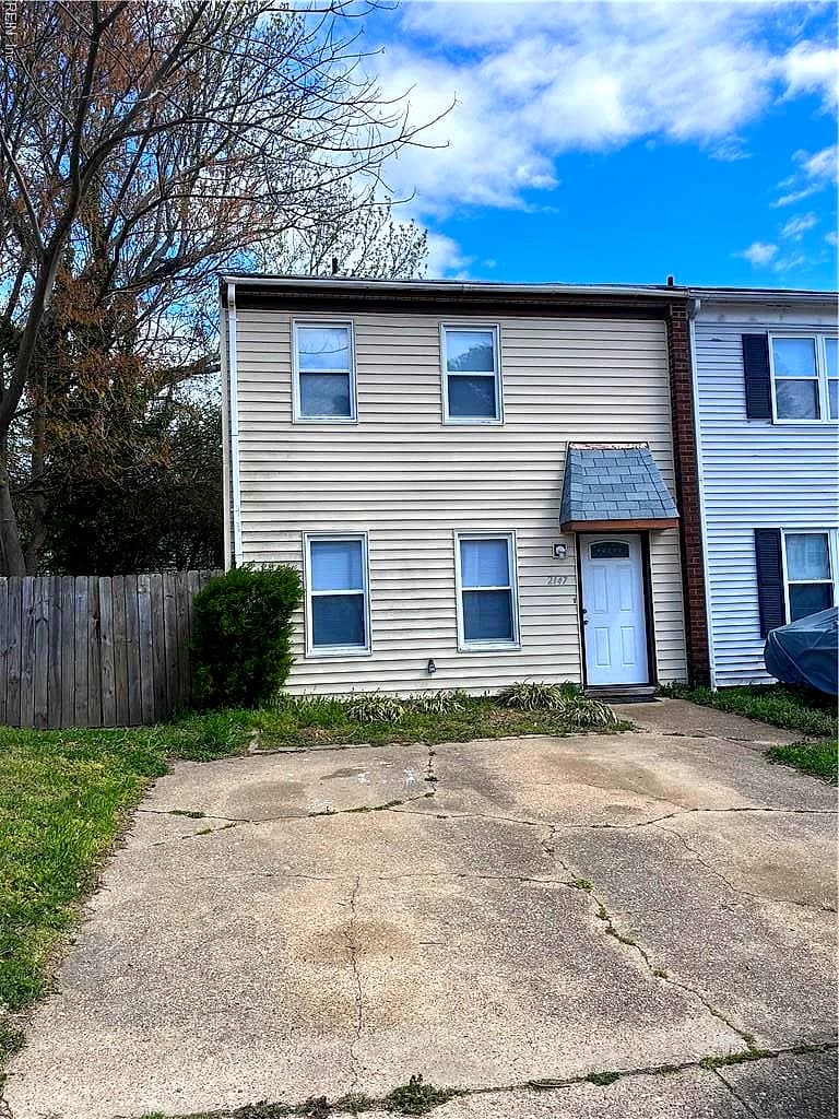 2147 Kimball CIR, VIRGINIA BEACH VA 23455 - Main photo