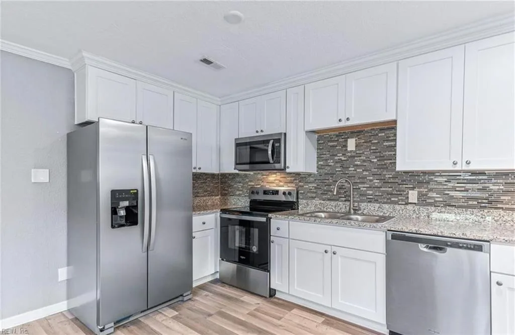 808 Trice TER, NORFOLK VA 23502 thumb 12