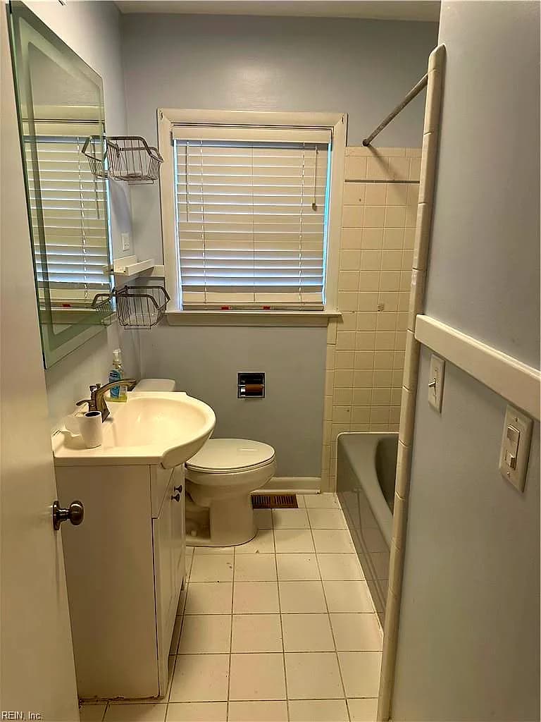 89 Snug Harbor DR, HAMPTON VA 23661 thumb 12