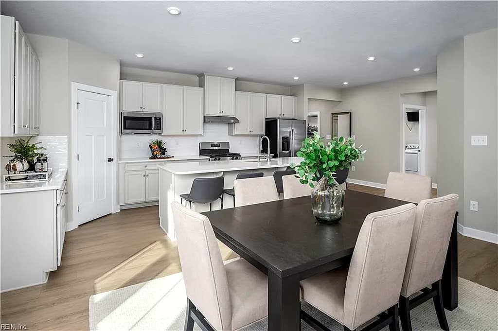2209 MAINSAIL DR, CARROLLTON VA 23314 thumb 7
