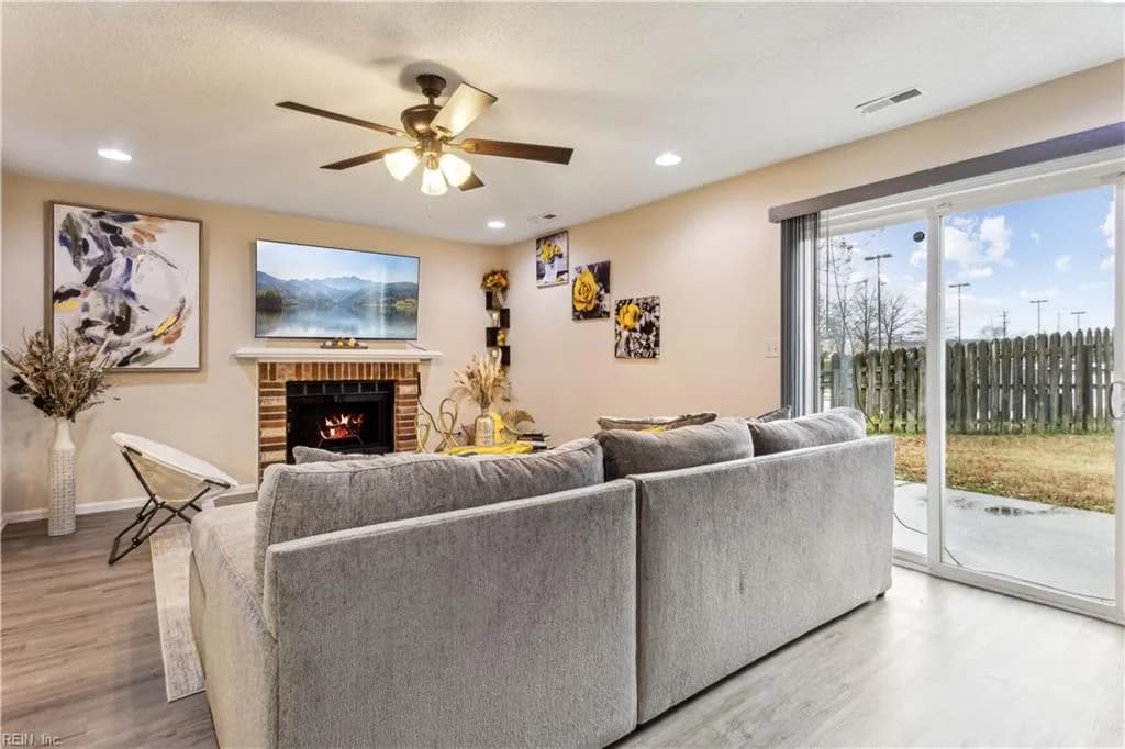 1937 Darnell DR, VIRGINIABEACH VA 23455 thumb 12