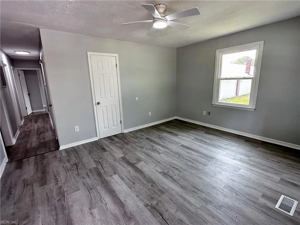 212 TURNER ST, EMPORIA VA 23847 thumb 7