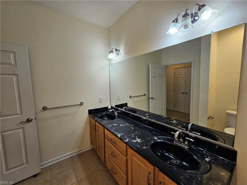 2391 River Club WAY, HAYES VA 23072 thumb 11