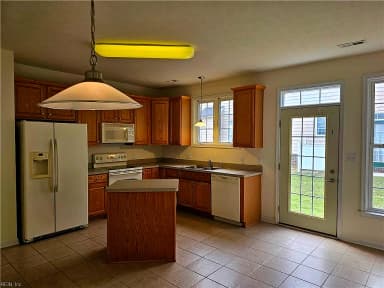 2391 River Club WAY, HAYES VA 23072 thumb 6