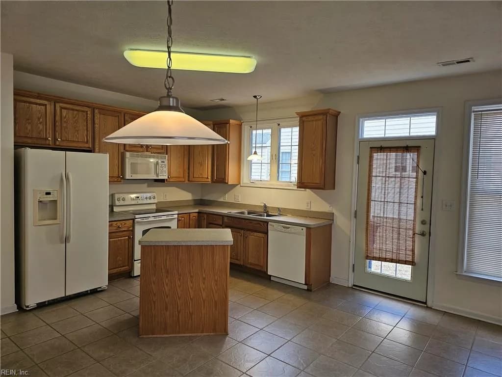 2391 River Club WAY, HAYES VA 23072 thumb 7