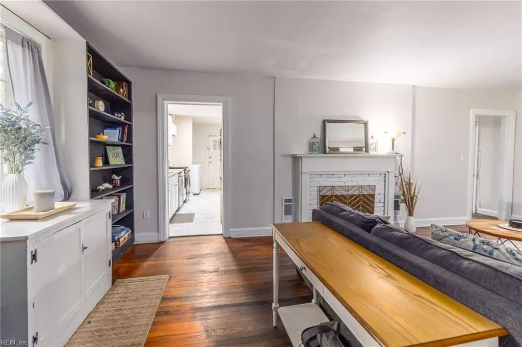 937 Dogwood TER, NORFOLK VA 23502 thumb 10