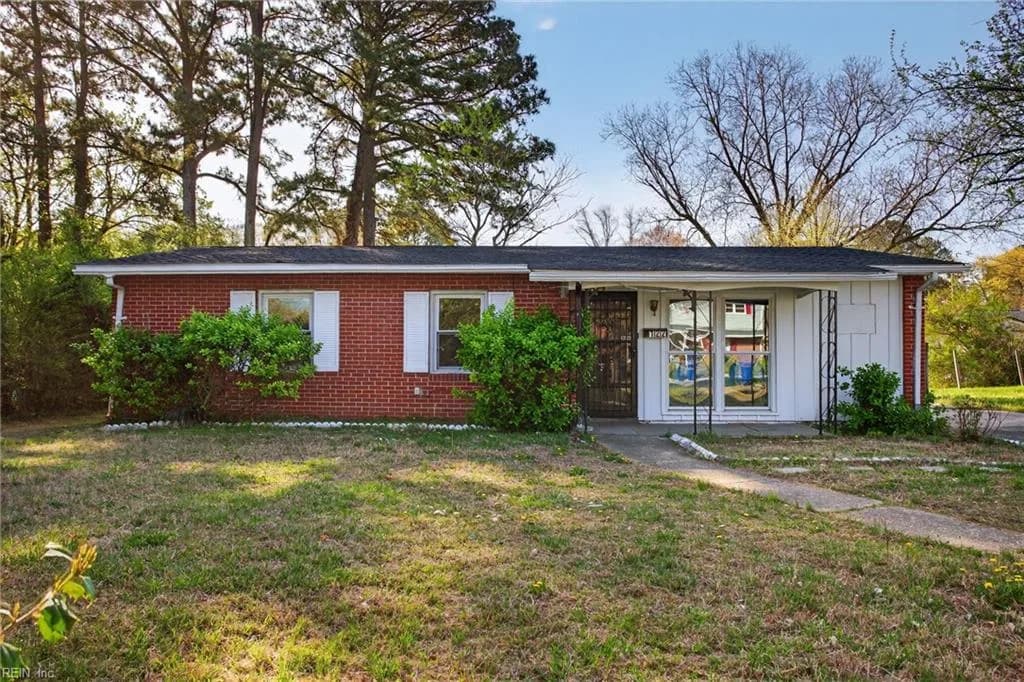 122 Jenness LN, NEWPORT NEWS VA 23602 - Main photo