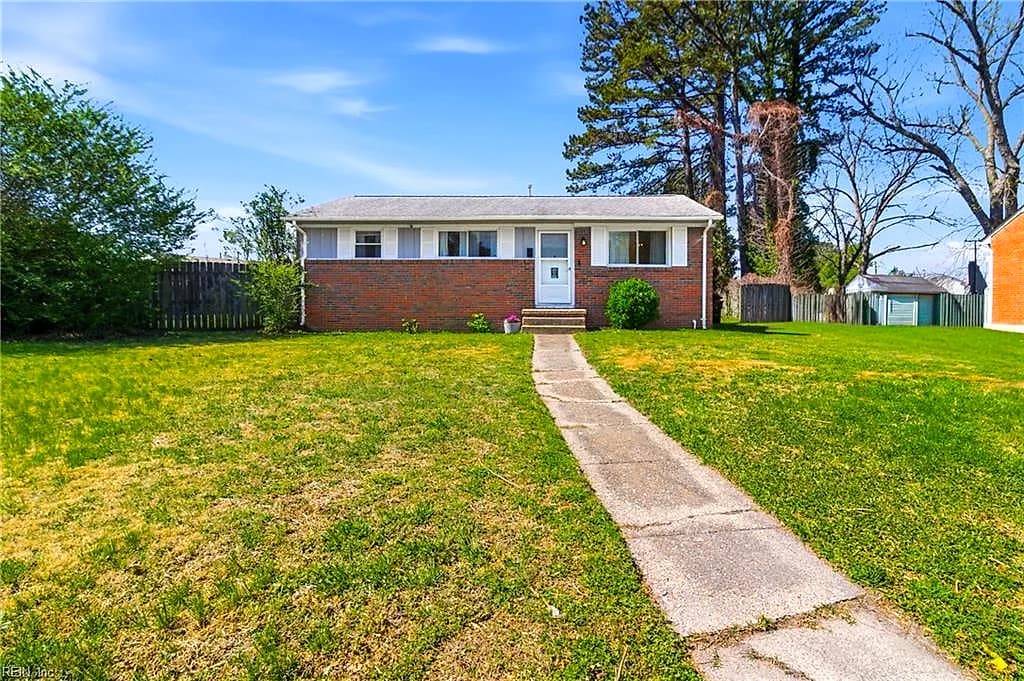 4 Gatling CT, PORTSMOUTH VA 23701 - Main photo