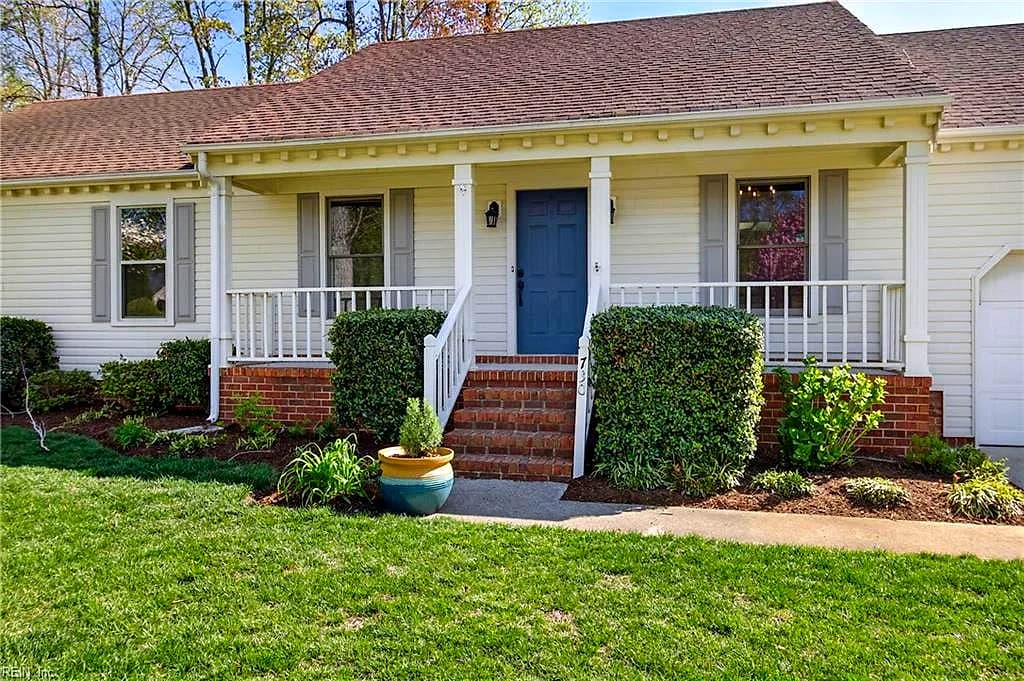 730 Beckley LN, CHESAPEAKE VA 23322 - Main photo