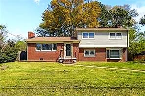 32 Meadowbrook DR, HAMPTON VA 23666 - Main photo