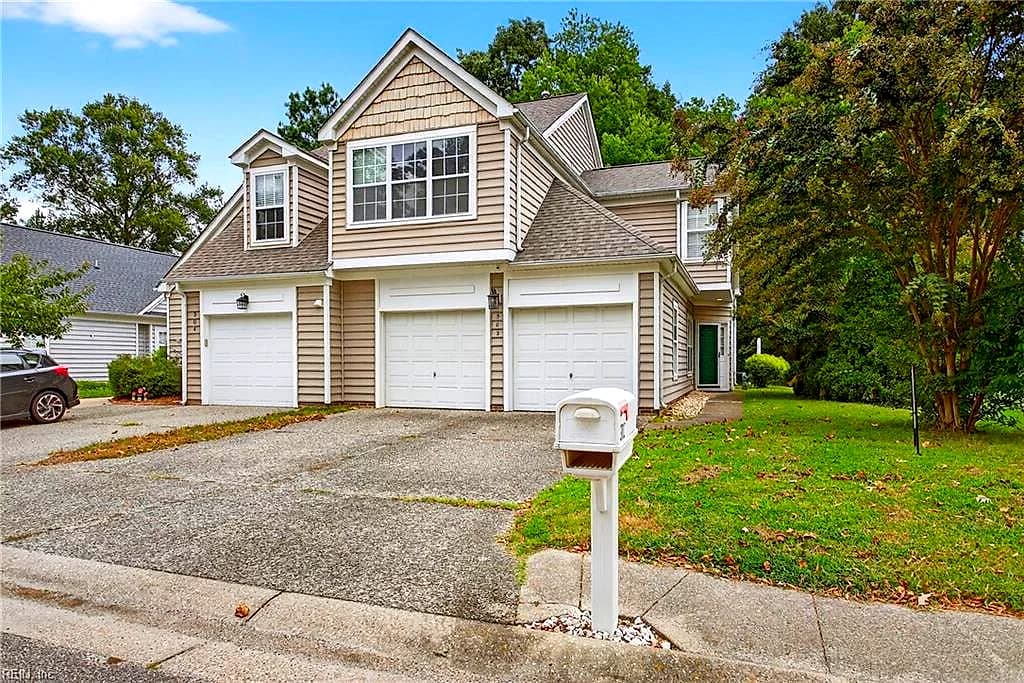 302 Dorothy DR, YORKTOWN VA 23692 - Main photo