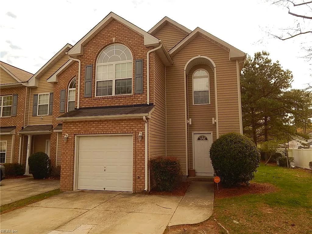 300 Wythe ST, NEWPORT NEWS VA 23608 - Main photo