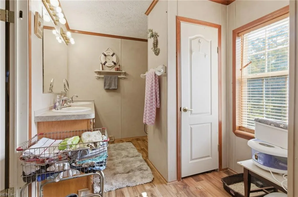 33241 Boothe RD, IVOR VA 23866 thumb 12