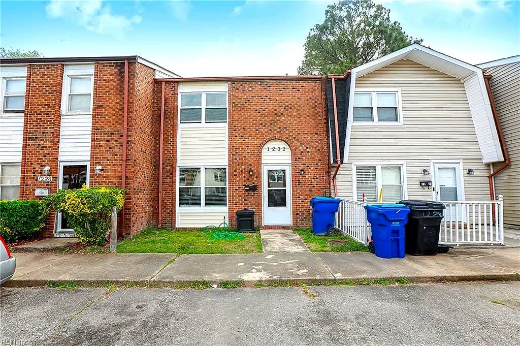 1232 Clydesdale LN, VIRGINIA BEACH VA 23464 - Main photo