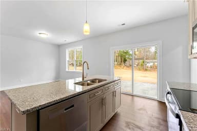 8978 Marlfield RD, GLOUCESTER VA 23061 thumb 3