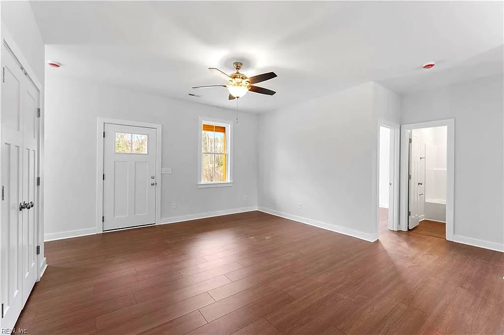8978 Marlfield RD, GLOUCESTER VA 23061 thumb 7
