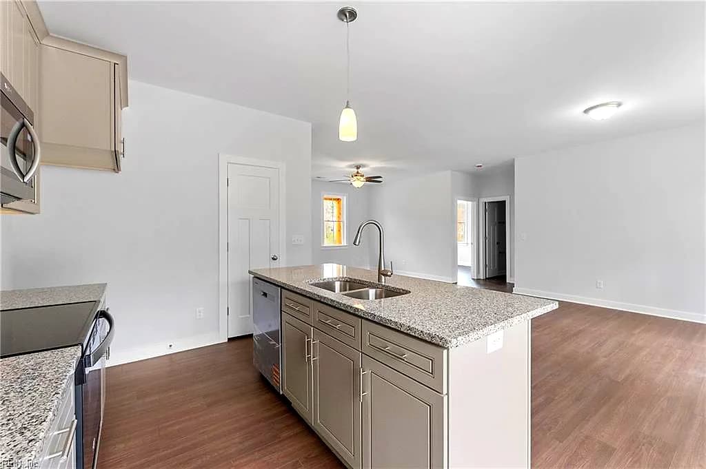 8978 Marlfield RD, GLOUCESTER VA 23061 thumb 8