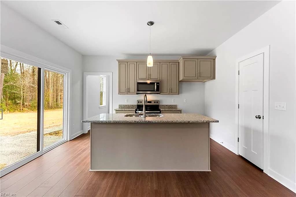 8978 Marlfield RD, GLOUCESTER VA 23061 thumb 9