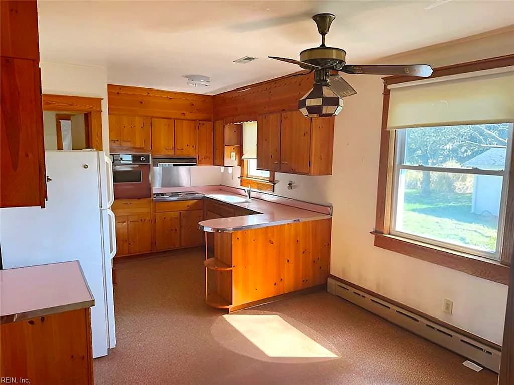 121 Circle DR, PORTHAYWOOD VA 23138 thumb 6
