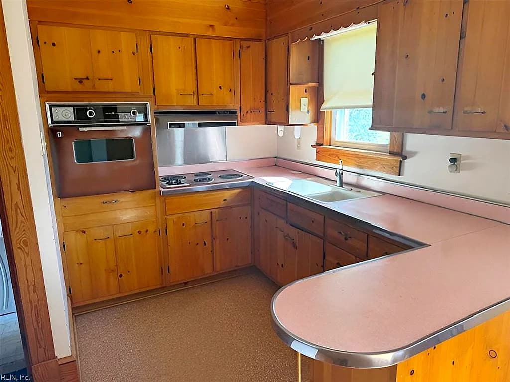 121 Circle DR, PORTHAYWOOD VA 23138 thumb 7