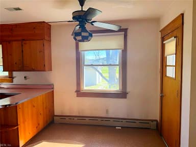 121 Circle DR, PORT HAYWOOD VA 23138 thumb 9