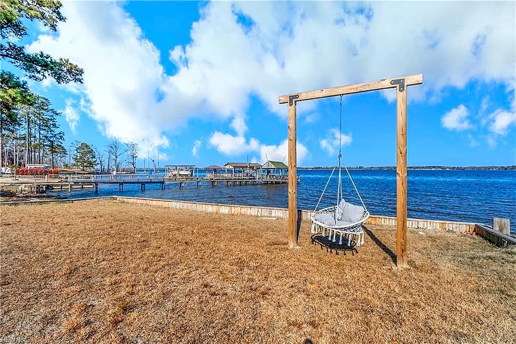 106 Shore DR, HERTFORD NC 27944 - Main photo